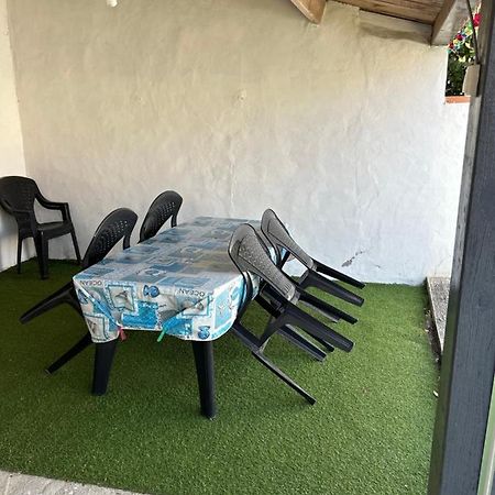 Petite Maison Au Calme, Dans Une Impasse L'Epine  ภายนอก รูปภาพ